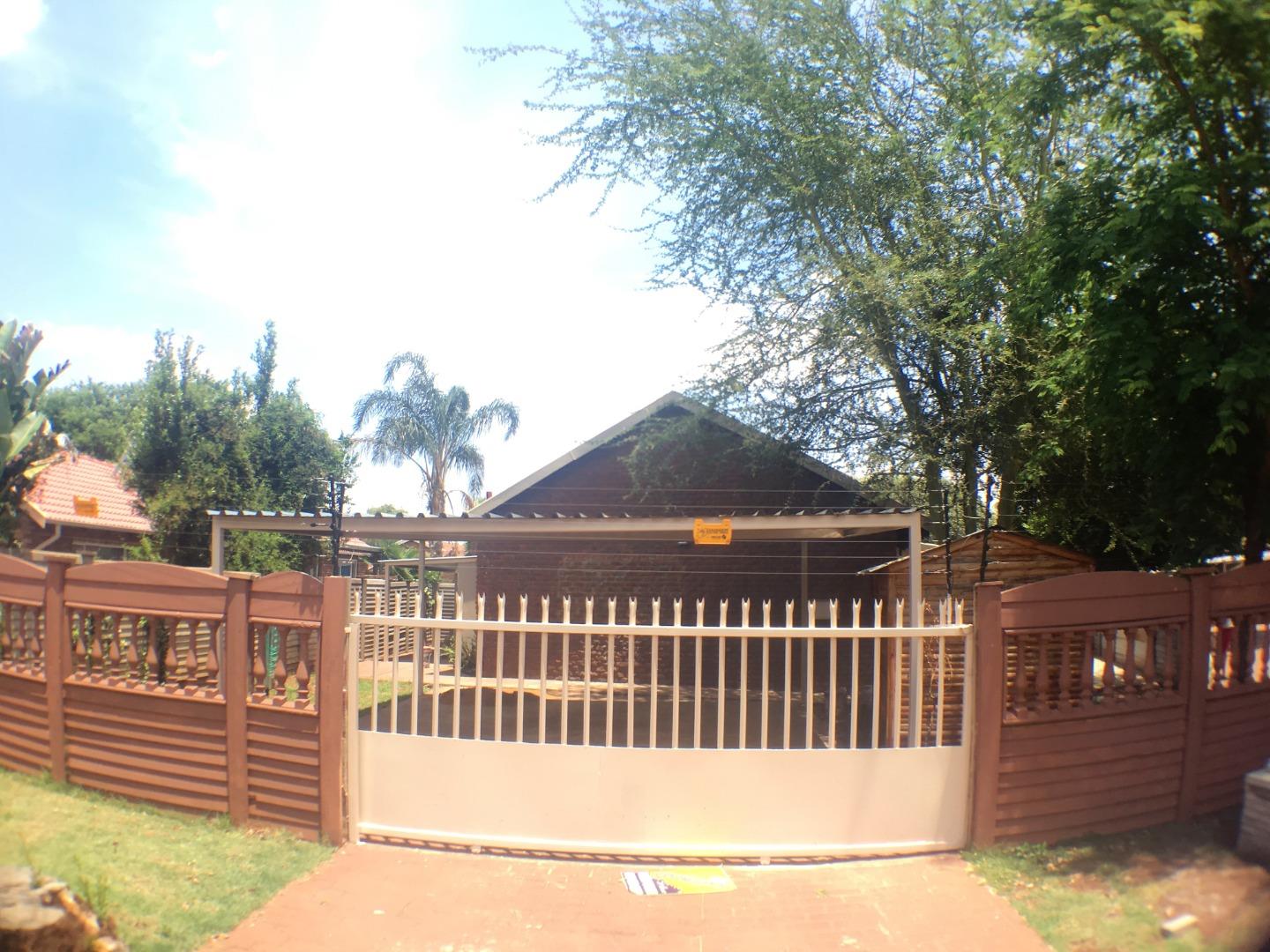 86797_Montagu6B - 001.JPG